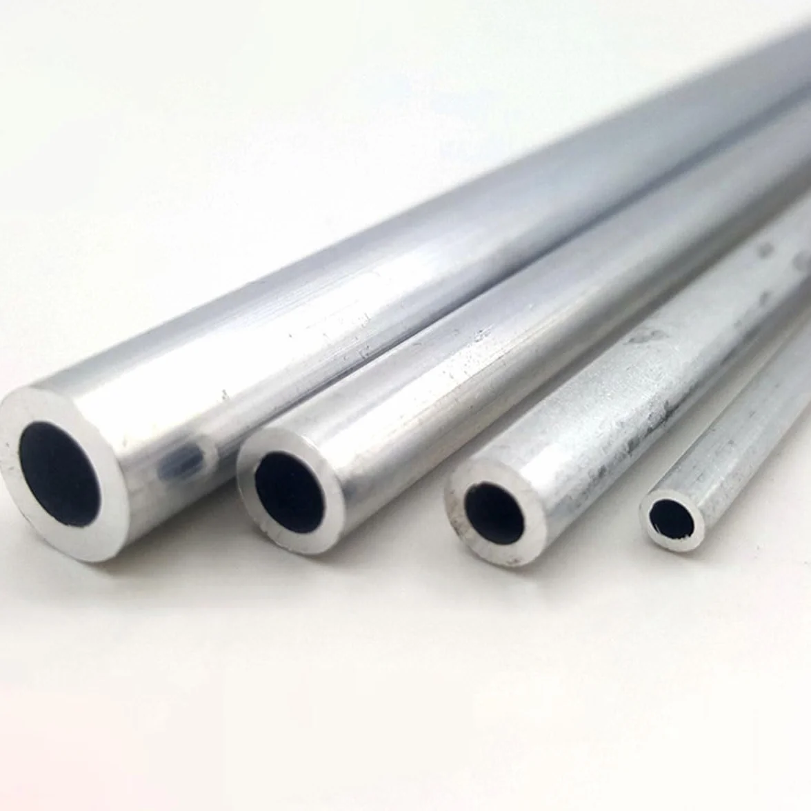 Okrągła rura aluminiowa, 2 szt. OD 6 mm długość 500 mm rury 6063 rura ze stopu aluminium (rozmiar: OD 6 mm x ID4 mm x grubość 1 mm)