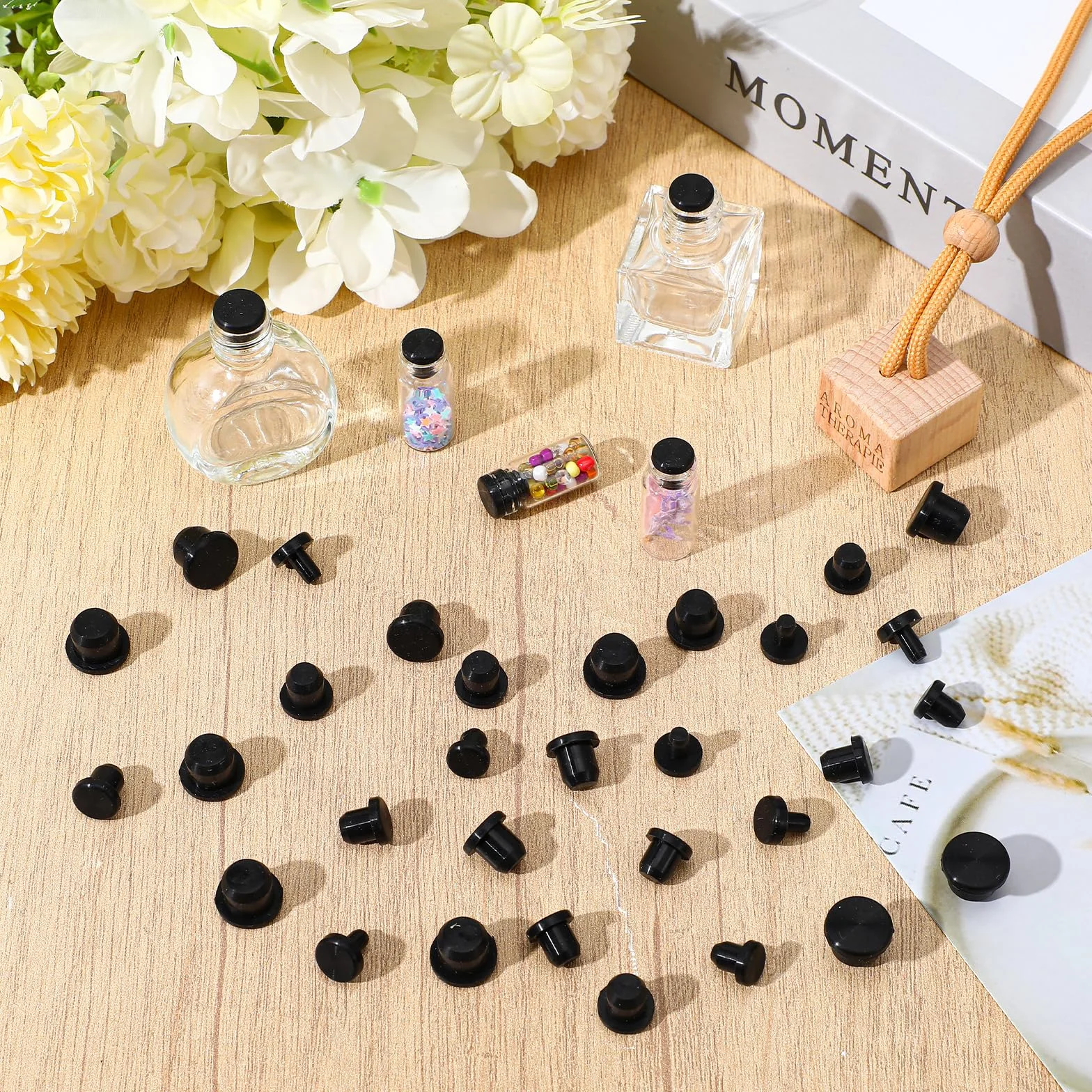 60 sztuk gumowych zatyczek okrągłych, 6 rozmiarów, wodoszczelne silikonowe zatyczki do otworów, 4 mm/5,5 mm / 6,5 mm / 7,5 mm / 8,5 mm / 9,5 mm, zaślepki do butelek, rur, mebli (czarne)