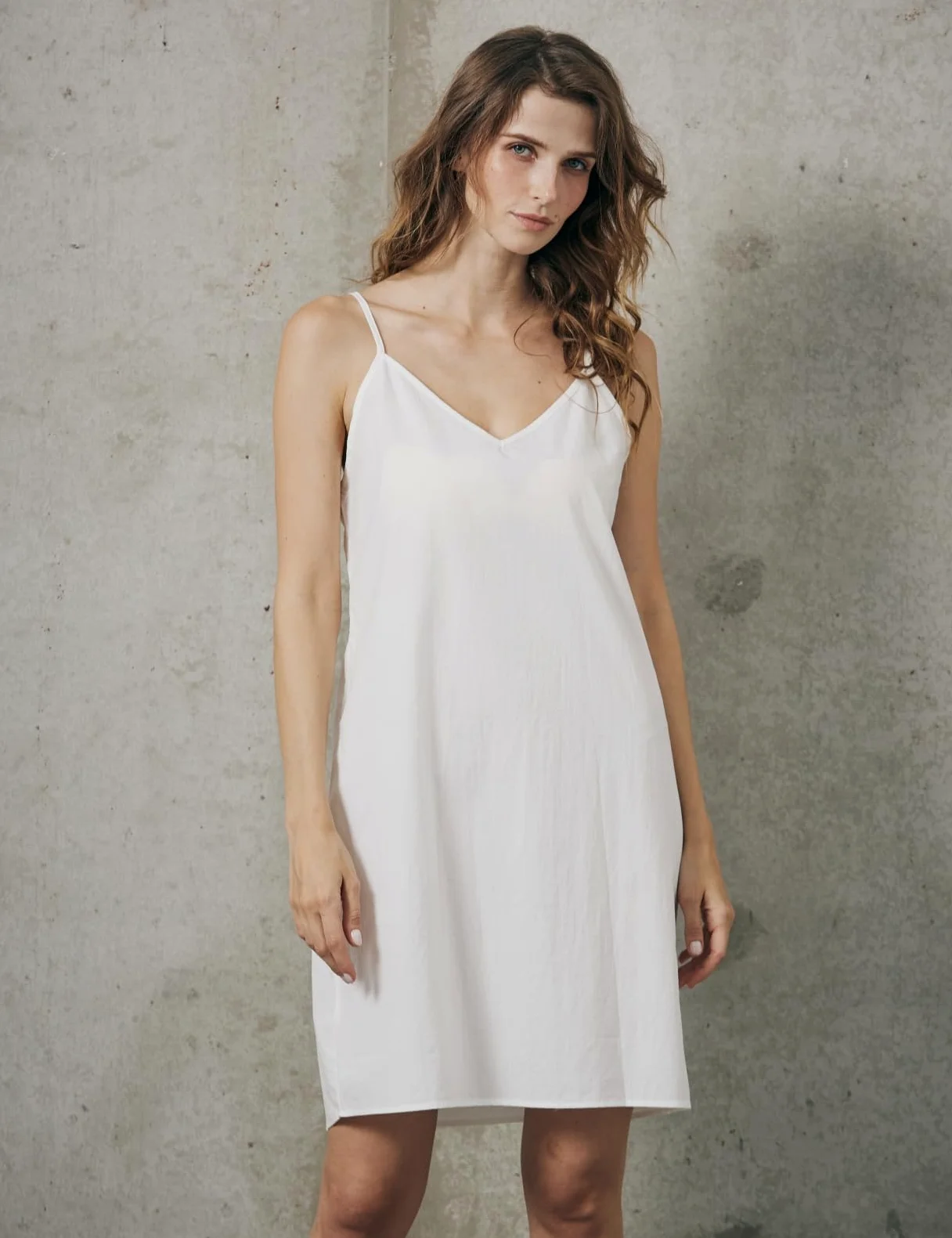 BEAUTELICATE Damska Pełna Sukienka Bielizna Halki 100% Bawełna z regulowanymi ramiączkach V-neck Długość kolan Petticoat Sexy Lingerie Nightgate Nightwear