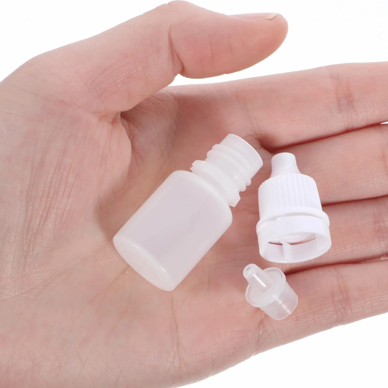 Lusofie 20 sztuk małych butelek na płyn, 5 ml, plastikowe, puste plastikowe butelki z kroplomierzem, butelki z tworzywa sztucznego, przenośne, podróżne, z zatyczką i zatyczką