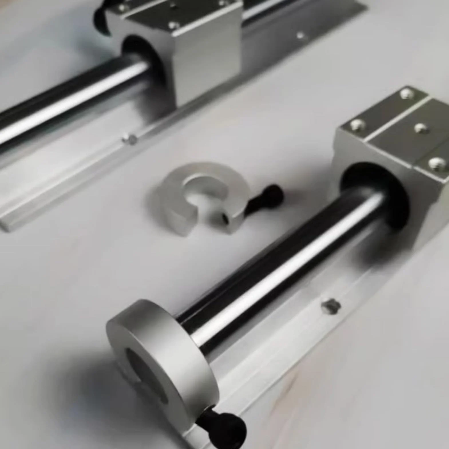 Liniowe Kołnierze Zatrzymujące Szyny, 4 szt. Kołnierz Wału ze Stopu Aluminium SBR20 ze śrubą ustalającą M4, Rozmiar Otworu 20 Mm, średnica Zewnętrzna 40 Mm, grubość 12 Mm