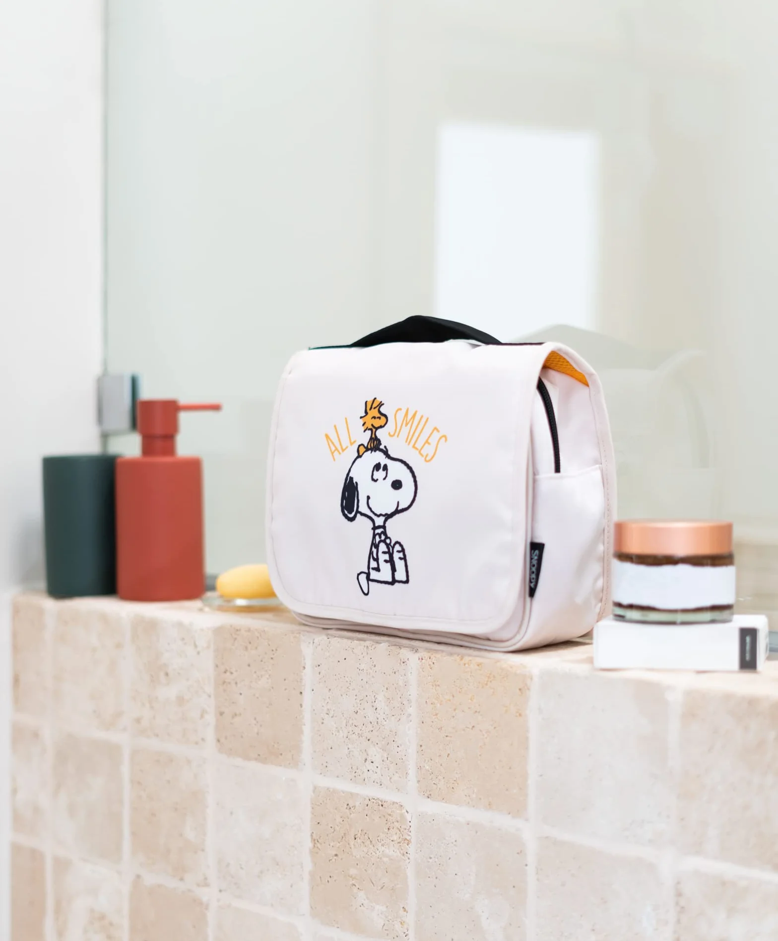 Grupo Erik Kosmetyczka Snoopy | różnorodna kosmetyczka | wodoszczelna | praktyczna kosmetyczka | beżowa, beżowy, torba wisząca