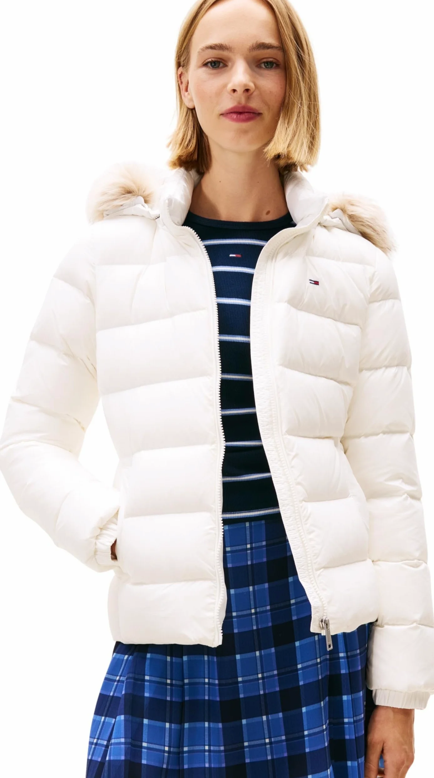 TOMMY JEANS Damska kurtka puchowa TJW BASIC EXT DW0DW18312, biała, XL, Biały (Ecru), XL