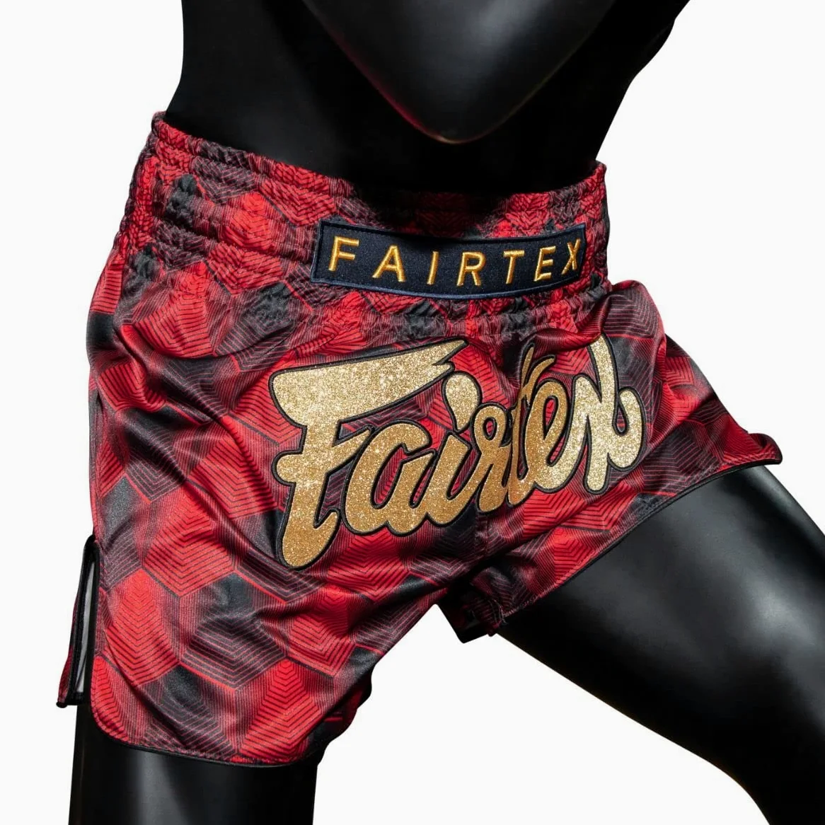 Fairtex Spodenki bokserskie o wąskim kroju Muay Thai