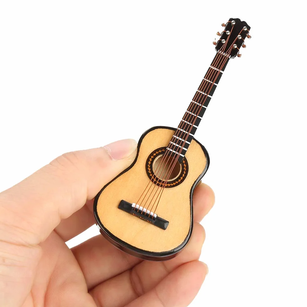 Qinlorgo Drewniana miniaturowa gitara ze stojakiem, miniaturowy drewniany model gitary ekspozycja mini ozdoby muzyczne rzemiosło dekoracja domu