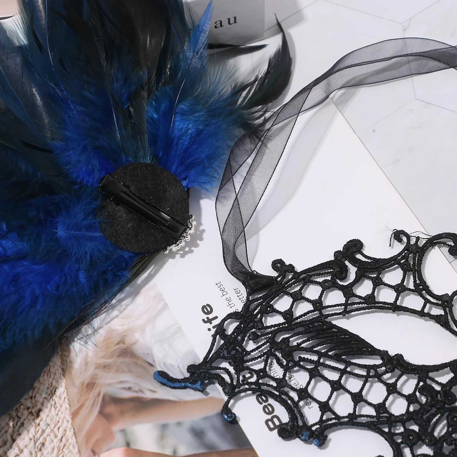 JewelryWe Wenecka monokel maska damska, elegancka maskarada, półmaska z pawimi piórami/strasem, gotycka maska monokelowa, maska jednooczna, kostium na imprezę, karnawał, Halloween, cosplay