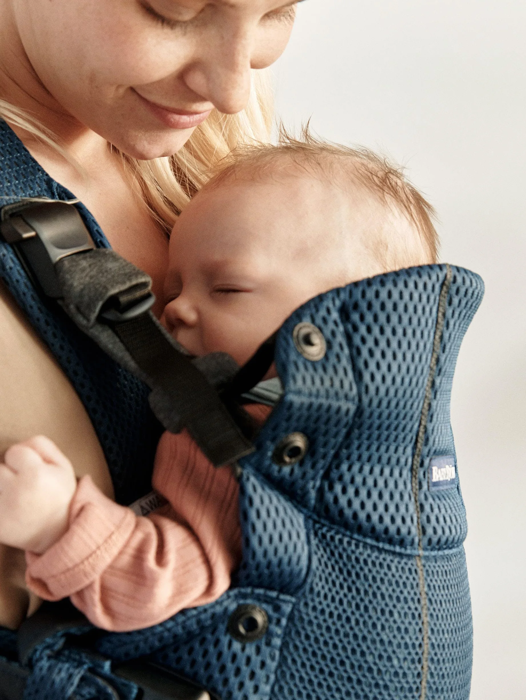 BabyBjörn Nosidełko Harmony, Mesh 3D, Granatowe