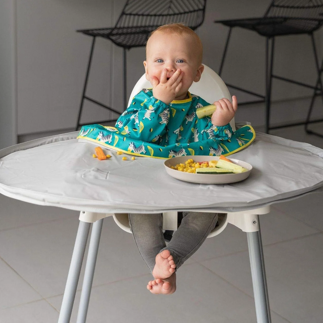 Tidy Tot Coverall Śliniak z rękawami, dwupak regulowany krój, śliniak do wprowadzania stałego pokarmu, BLW, wodoodporny śliniak mocowany do tacy