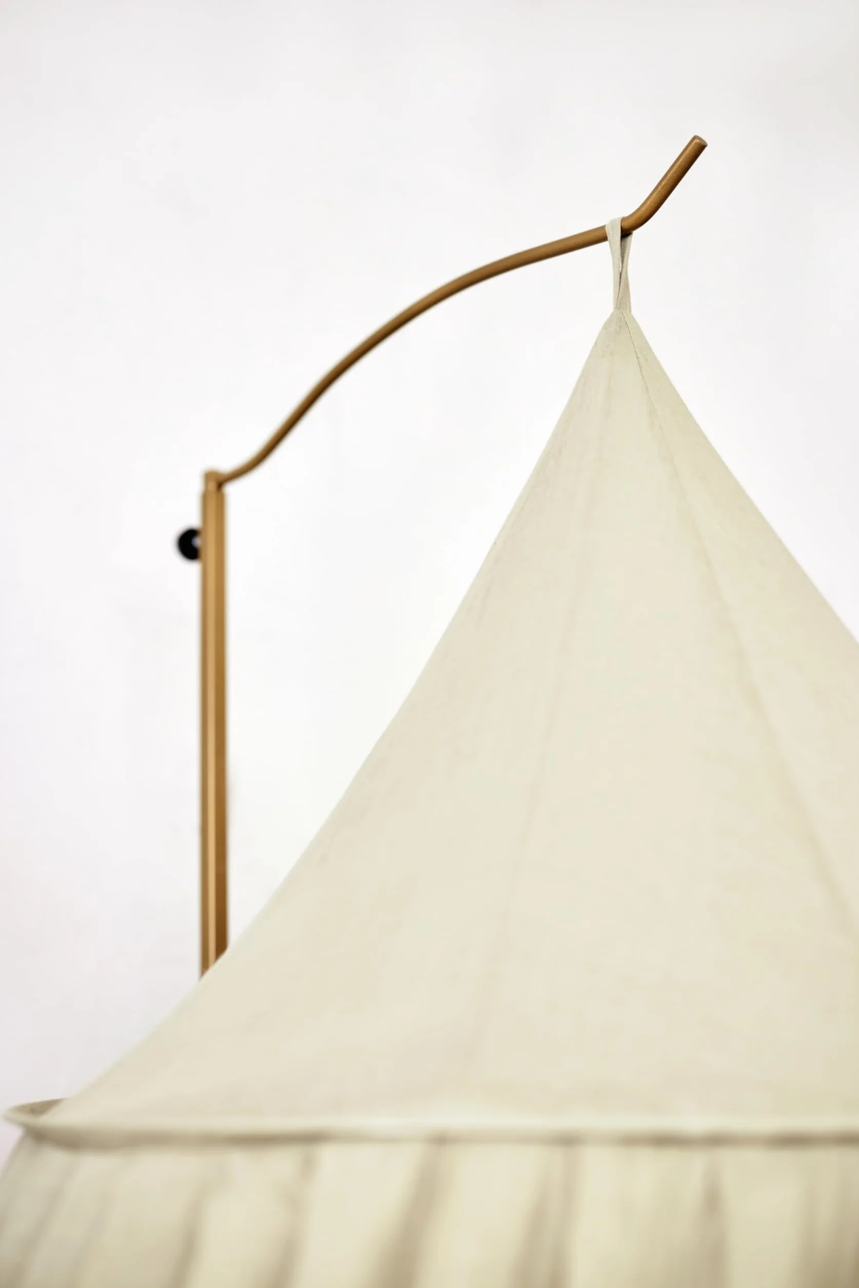 Jollein 009-005-98765 drążek do baldachimu z mosiądzu - złoty - 220 cm