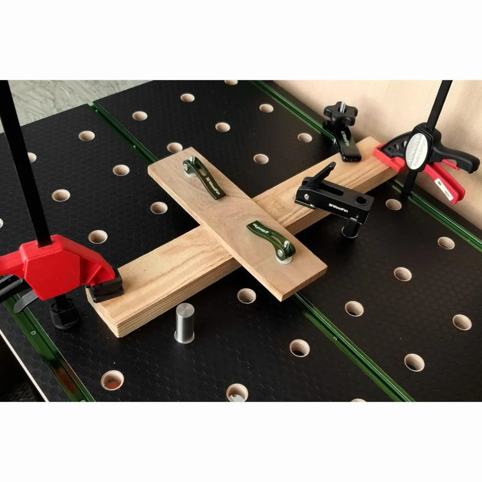 Blat roboczy stolarz 915 x 610 mm z otworami 20 mm i profilami T-Track, laminowana powierzchnia antypoślizgowa