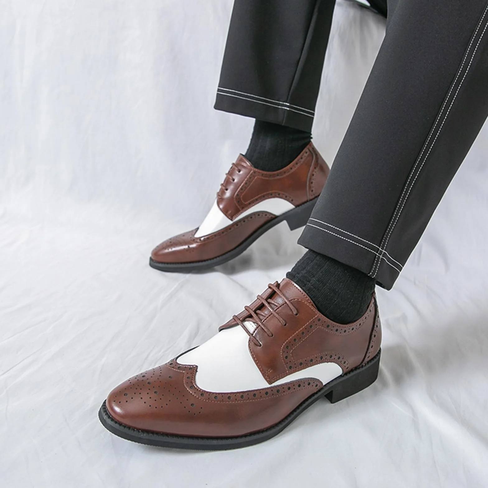Męskie buty Oxford sznurowane