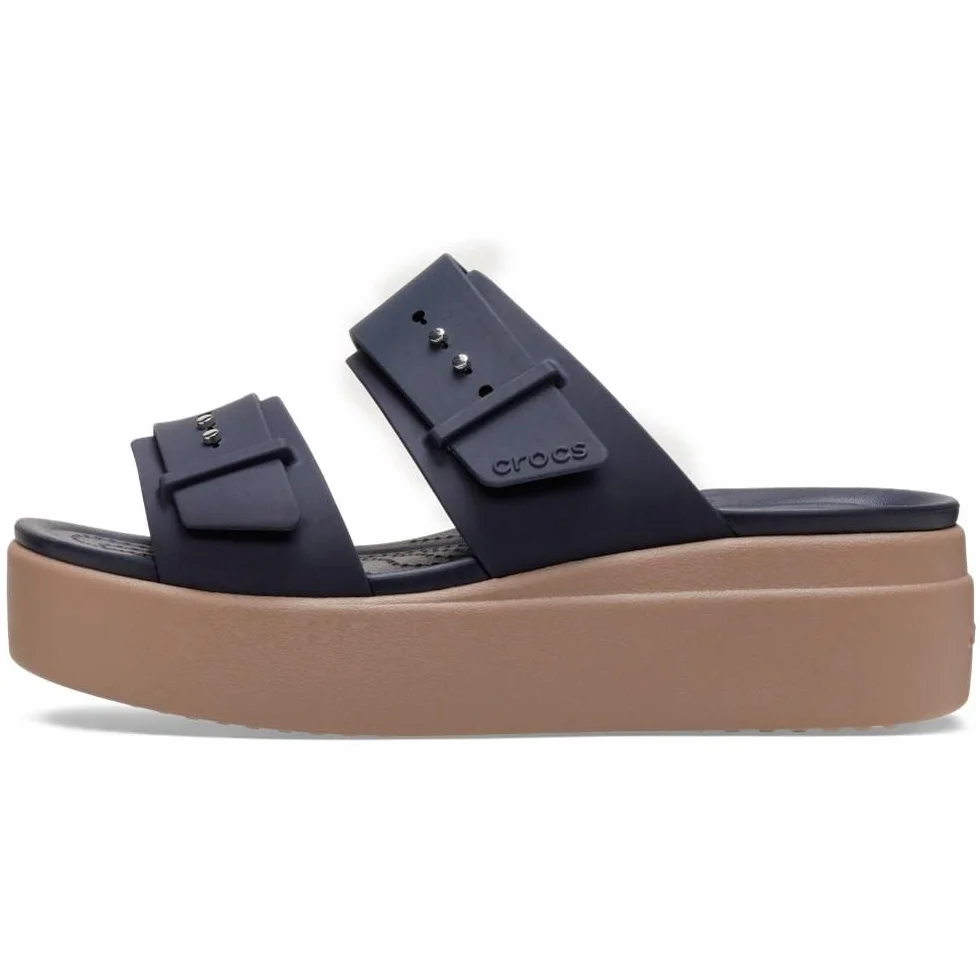 Crocs Brooklyn Buckle Low Wedge Sandał na koturnie