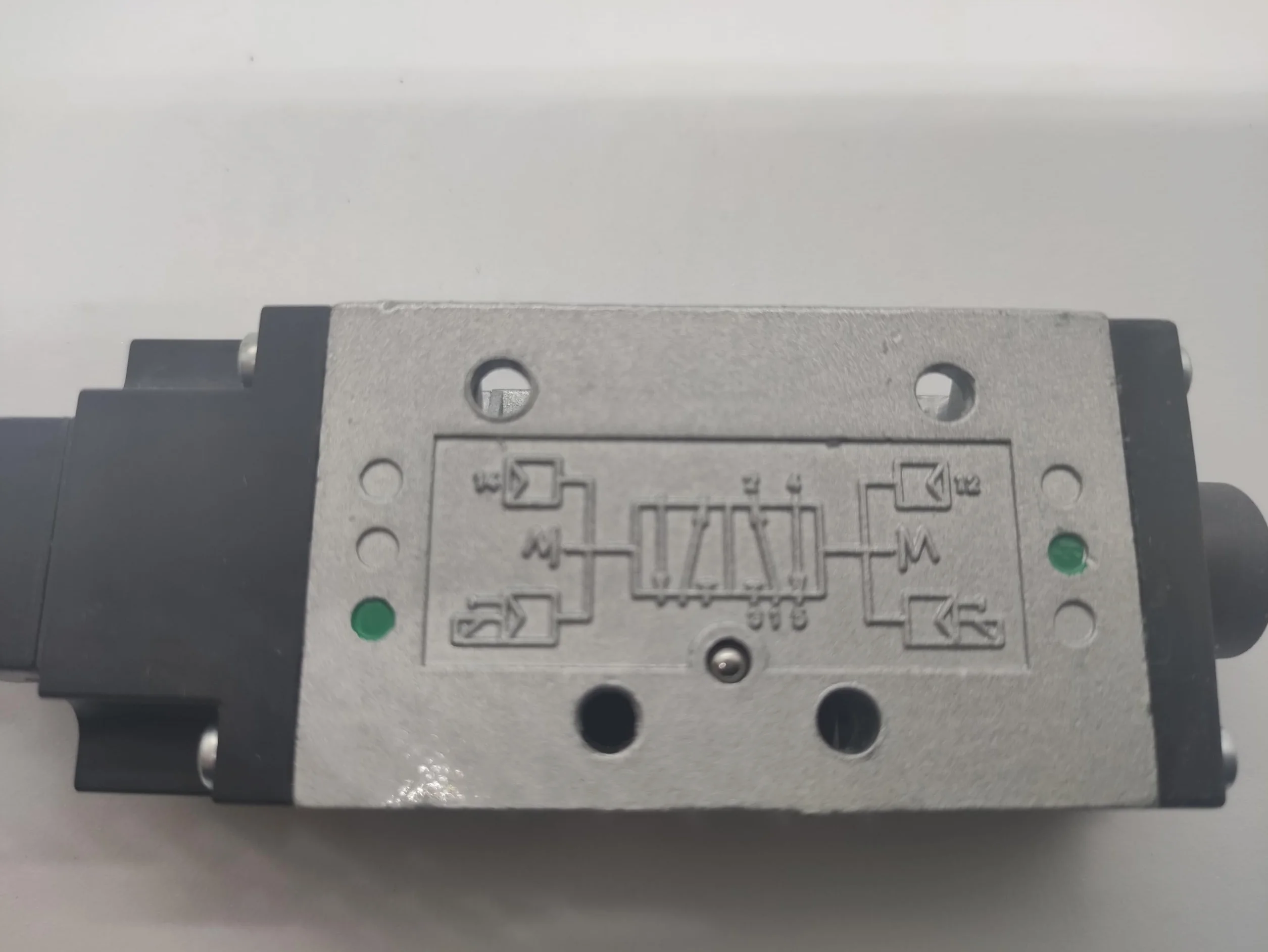 AC-7500 Zawór elektromagnetyczny UNIVER 5/2 1/8