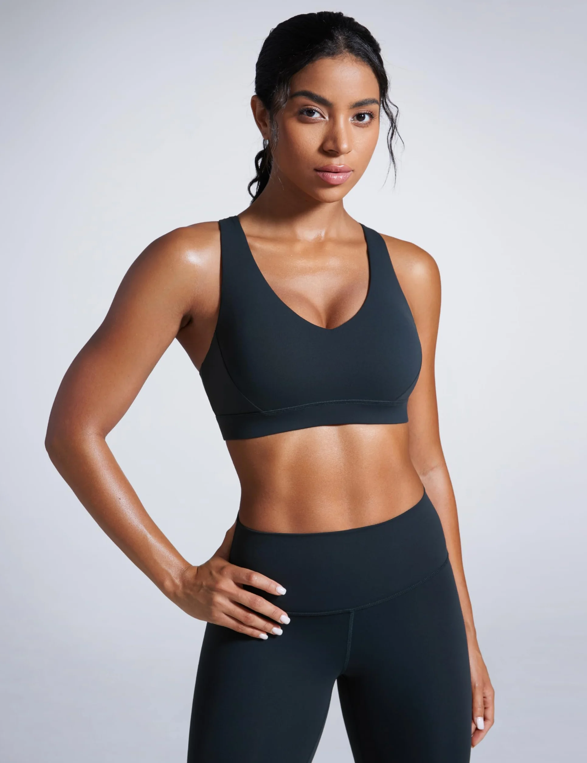 CRZ YOGA Biustonosz sportowy Butterbreeze Criss Cross Back regulowane ramiączka usztywniany bezprzewodowy krótki top