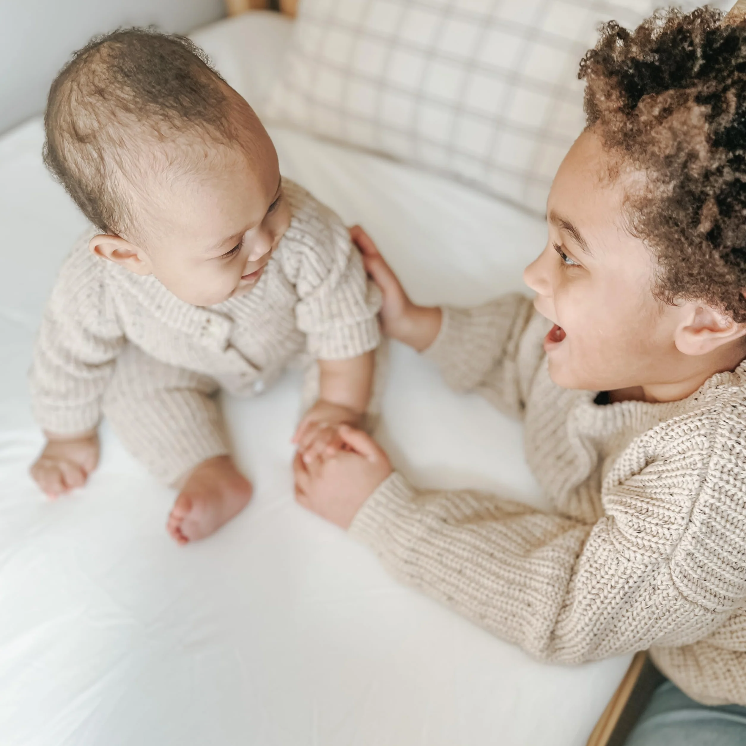 Newton Baby Wodoodporny materac biologiczny do podwójnego łóżka – wielokrotnie nagradzany i zatwierdzony przez pediatrów bezpieczny materac organiczny