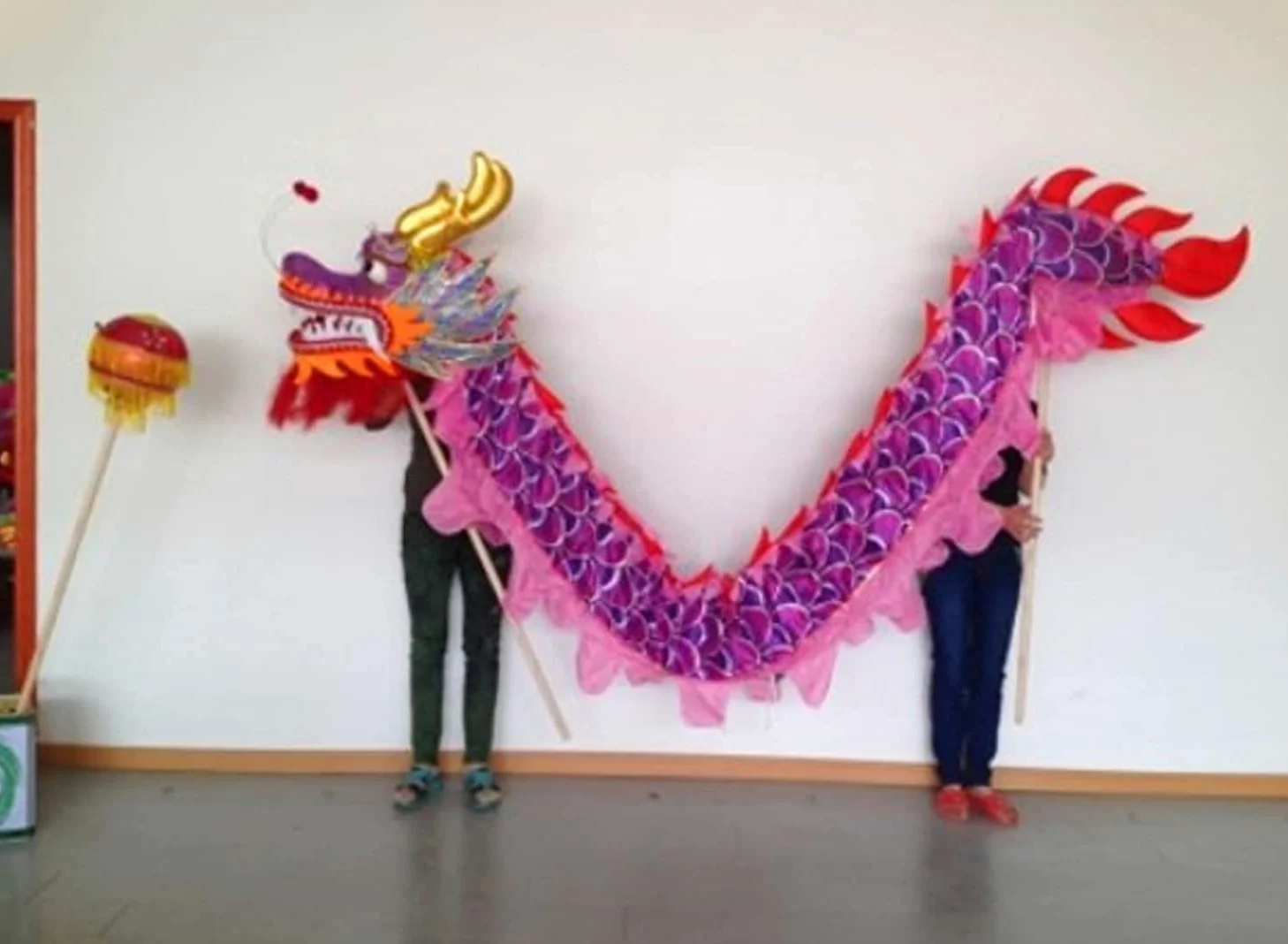 Kostium Taniec Lwa 18 M/59 Stóp Jedwabny Taniec Smoka W Stylu Chińskim Smok Lew Rekwizyty Taneczne 10 Osób Ludowe Paradne Występ Smoka(Grün)