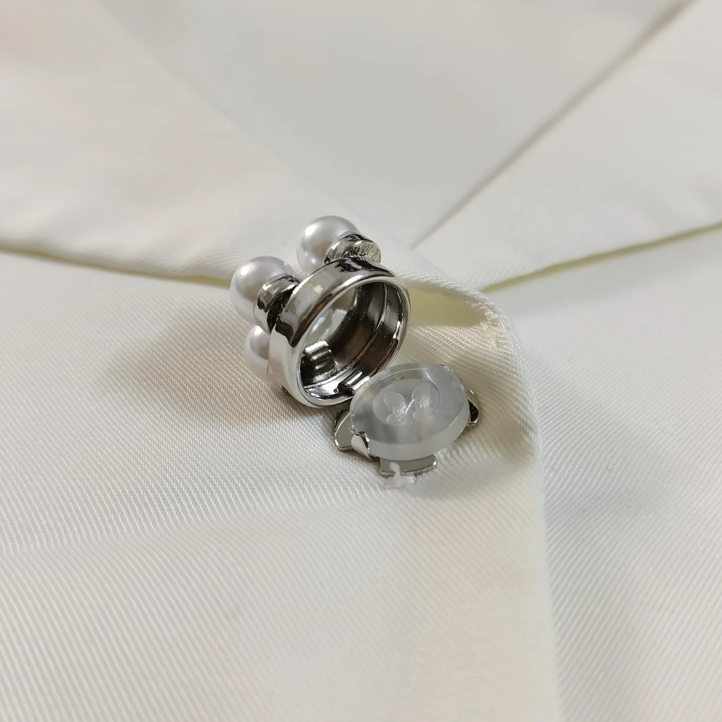 Pokrowce na guziki dla kobiet spinki do mankietów ze sztuczną perłą eleganckie - złote srebrne spinki do mankietów do koszuli smokingowej, bluzki damskie