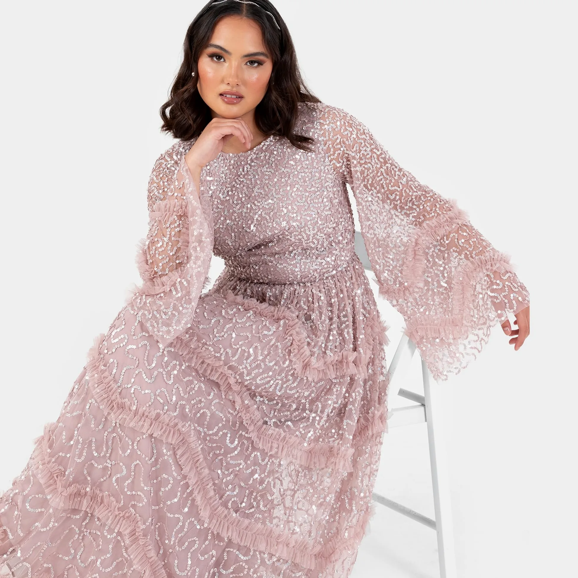 Maya Deluxe Damska sukienka maxi, modest Round Neck Long Bell Sleeve Sequin, Embellished Tiered Ruffle A-line Bridesmaid Prom, lodowy róż 48, różowy, 48