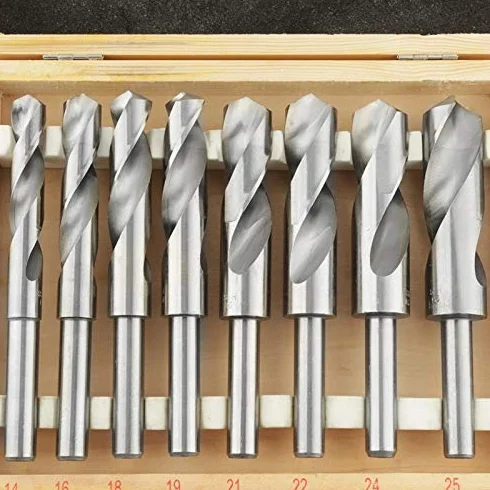 Zestaw Wierteł do Metalu z Hartowanej Stali Ulepszanej Cieplnie 6szt Uniwersalny Zestaw Wierteł HSS do Metalu 14/16/18/19/21/22/24/25 Mm dla Stolarzy Budowniczych Elektryków Amatorów Stylistów Itp.