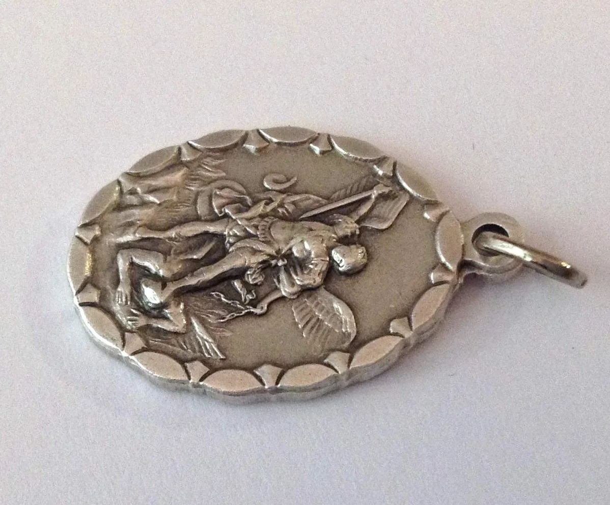 I G J Owalny medal Archanioła Michała – patron organów ścigania – 100% Made in Italy