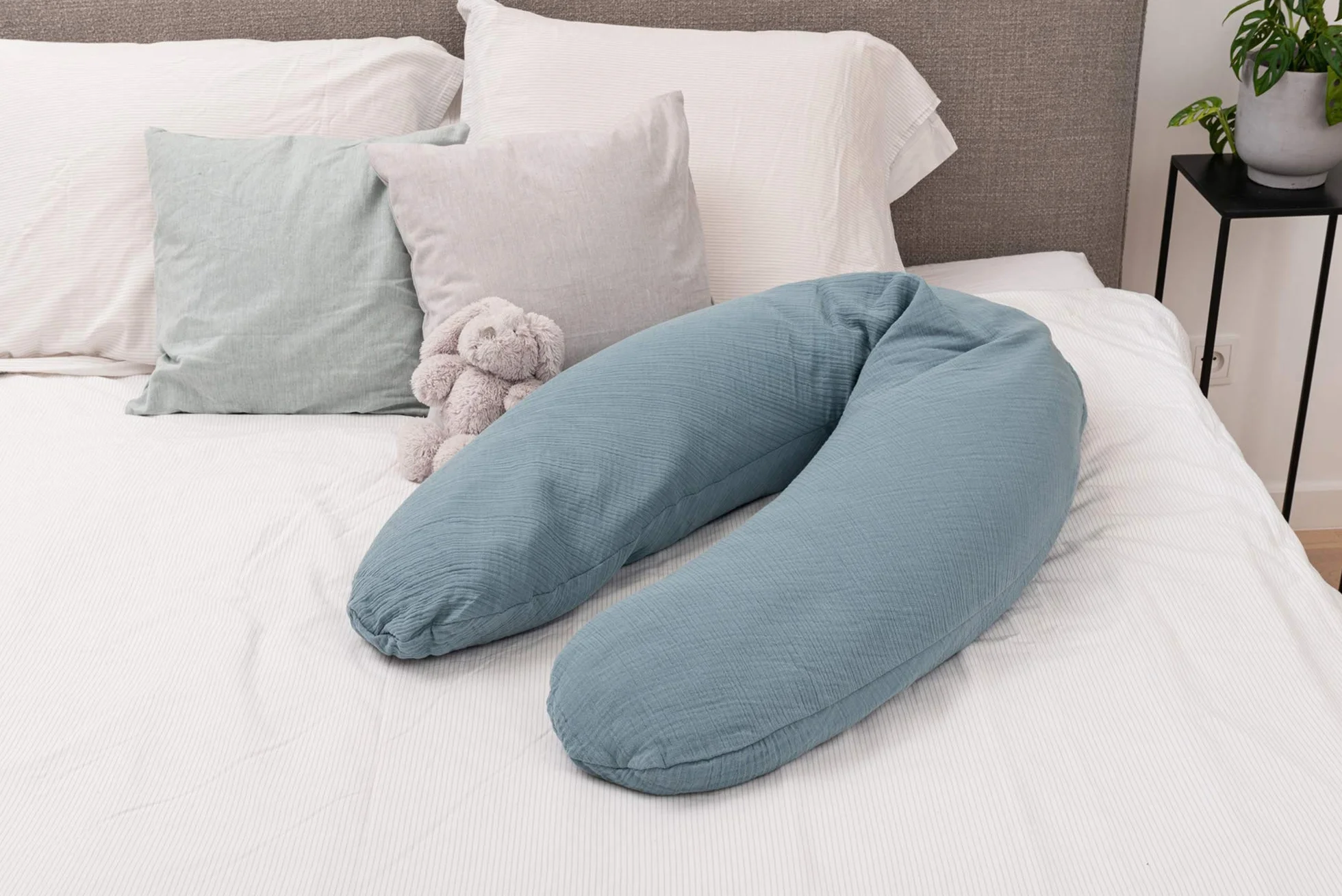 doomoo Basics Comfy Big Tetra Wielofunkcyjna poduszka ciążowa do spania/karmienia piersią/relaksu wypełniona mikrokulkami z poszewką nadającą się do prania niebieską