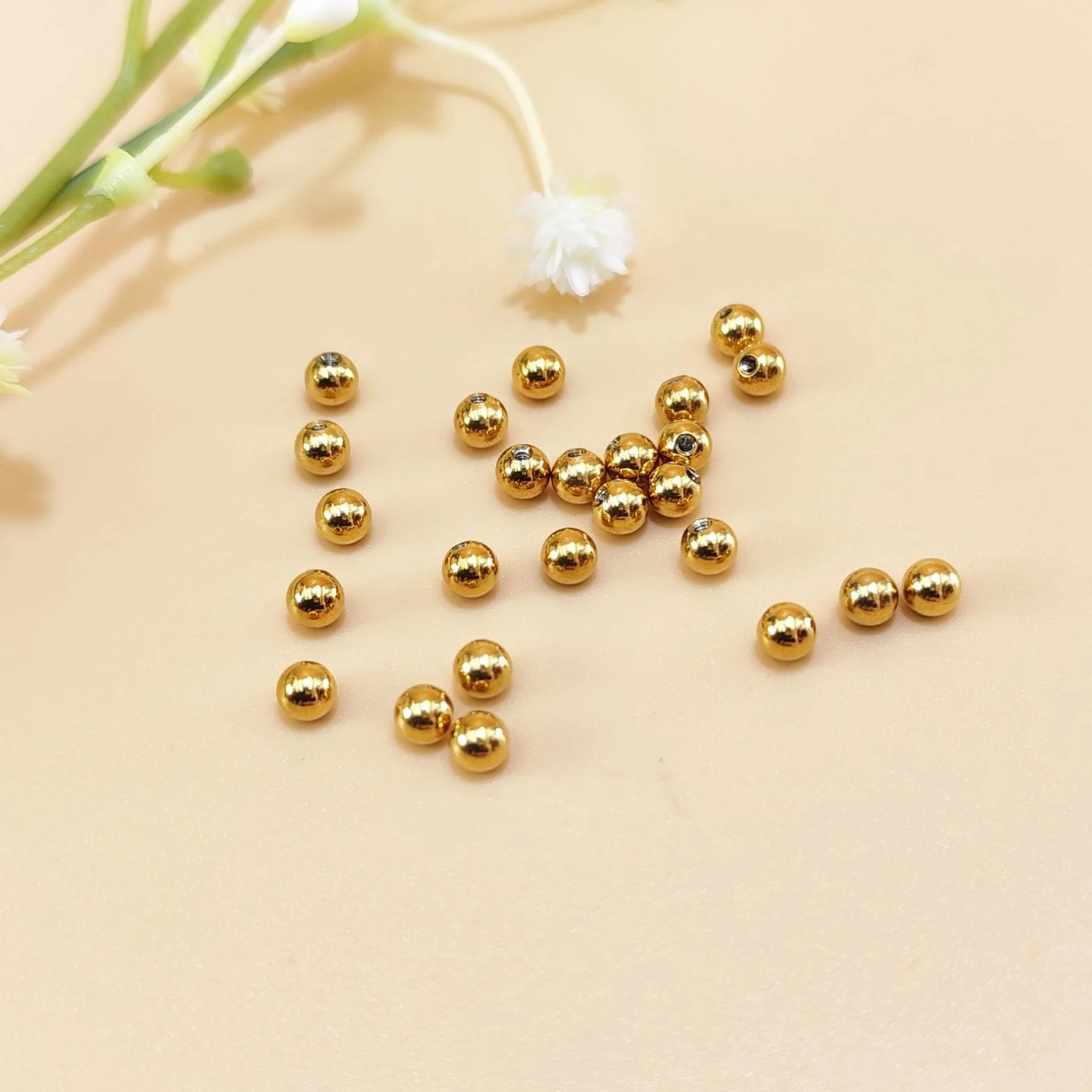 Złota kulka zamienna do piercingu 16G 14G 3/4/5/6 mm stal chirurgiczna