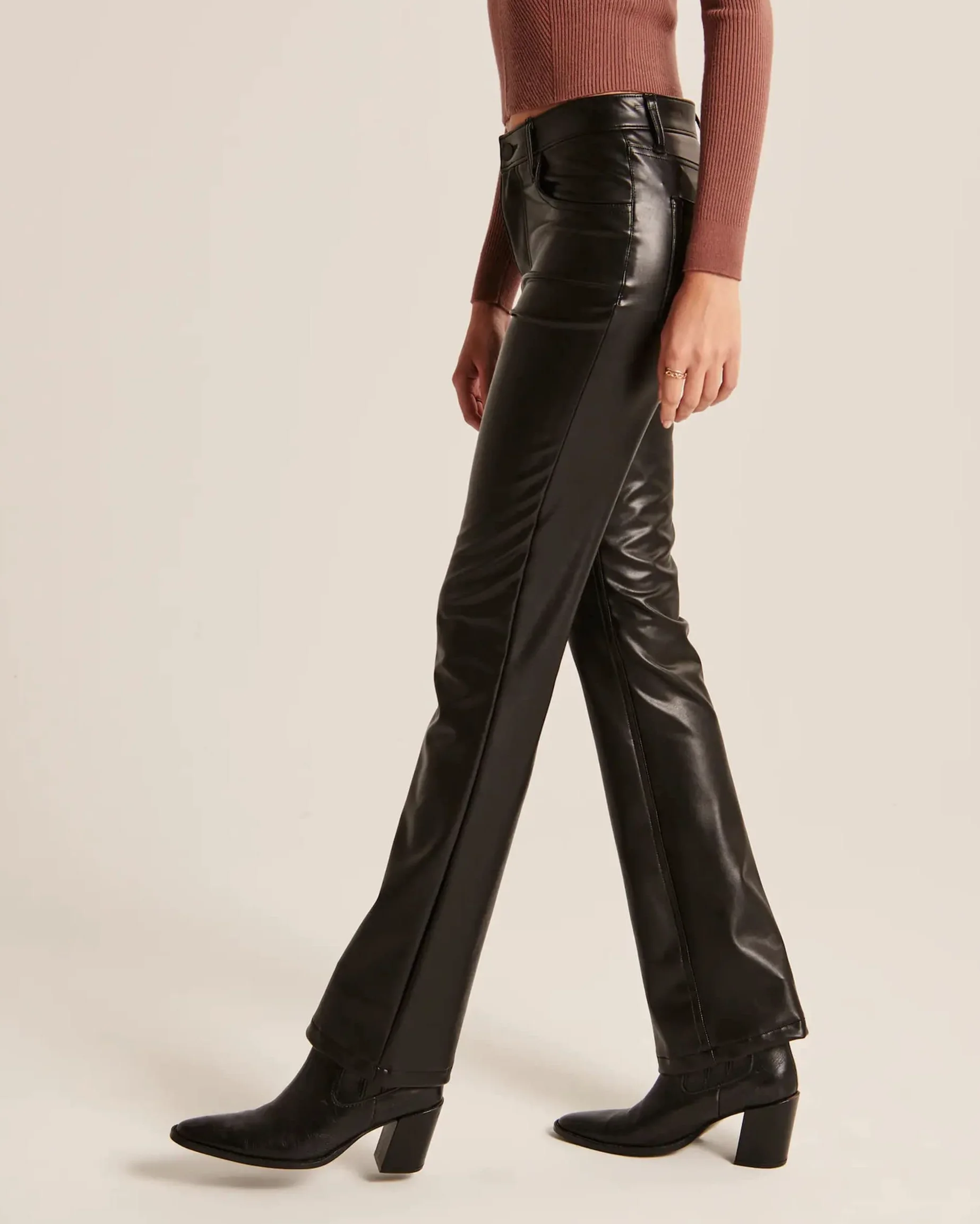 Damskie legginsy wyglądające na mokre ze sztucznej skóry modelujące tyłek Push Up skórzane spodnie łydki rozkloszowane/ołówkowe/proste seksowne legginsy (czarne 3 S)
