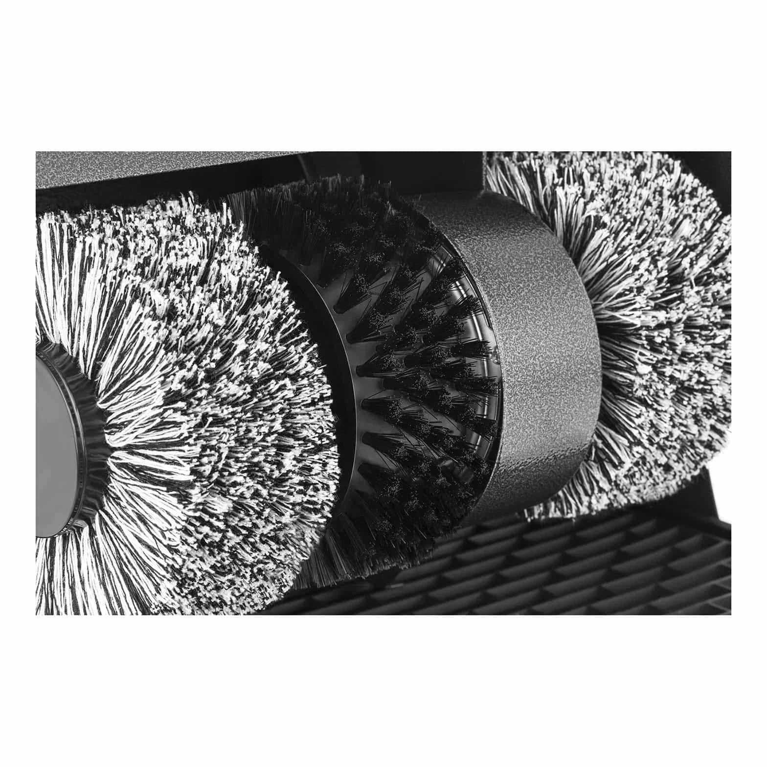BC-S-POL3 maszyna do czyszczenia obuwia (3 szczotki, 120 W, 230 V, stal)