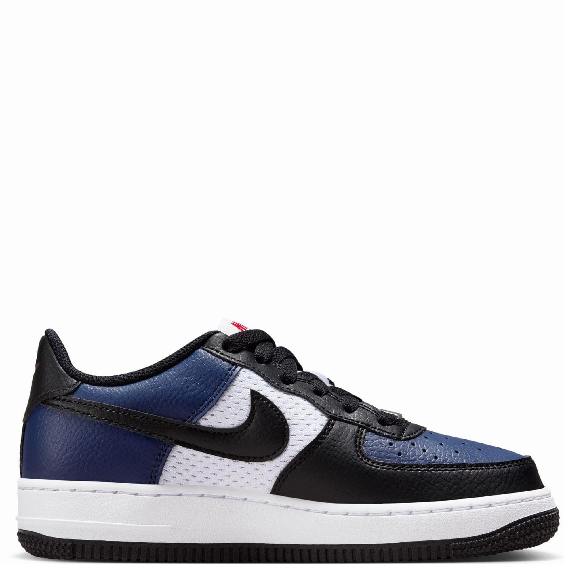 Nike Air Force 1 HJ9201-400 buty sportowe dziecięce, granatowe/białe | Legendarna amortyzacja powietrza i wytrzymałe materiały zapewniają długotrwały komfort na co dzień.