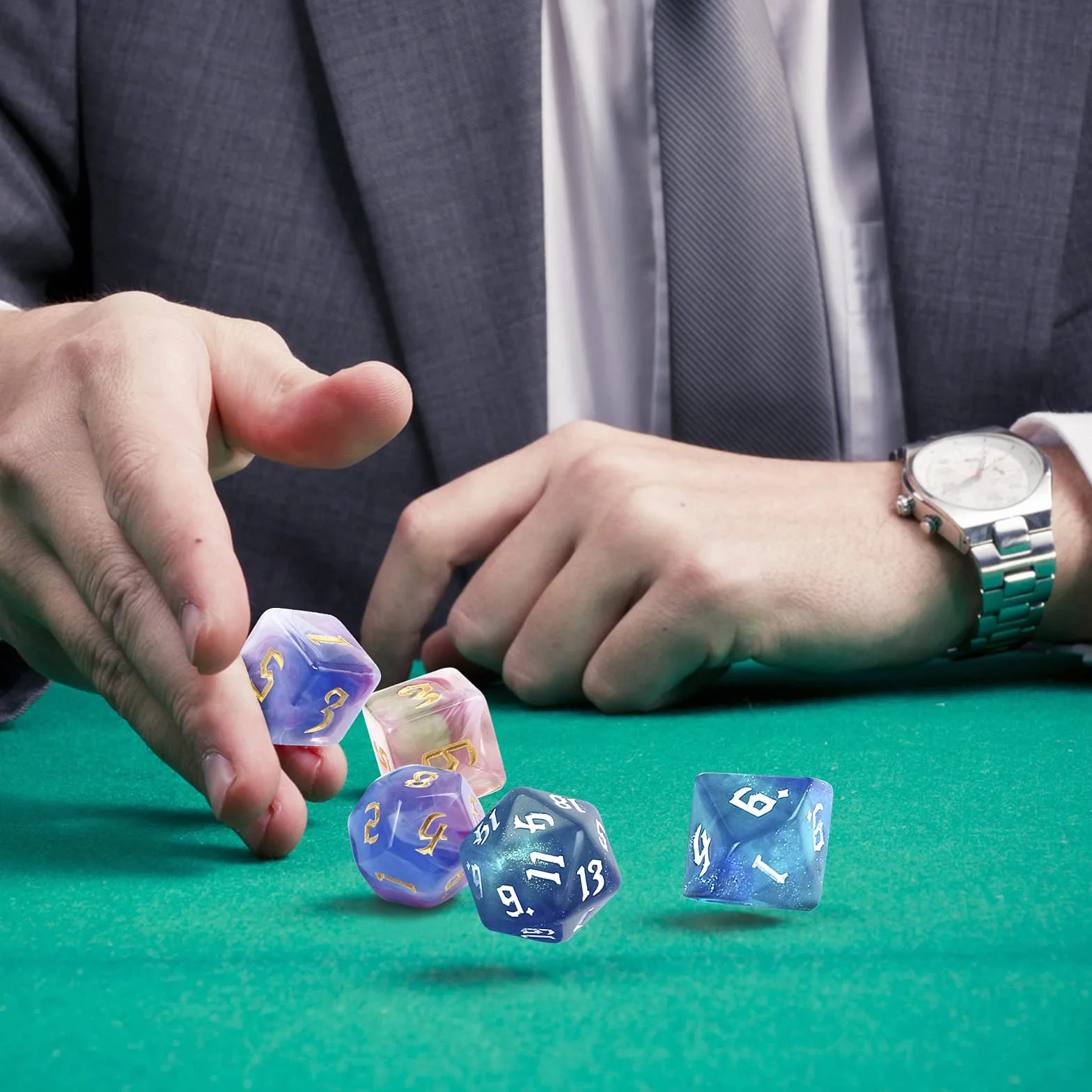 LEMESO zestaw 42 kostek wielościennych – 6 zestawów po 7 kostek, zestaw kostek do gry w lochy i smoki DND RPG MTG – w zestawie 6 aksamitnych woreczków (D20 D12 D10 D8 D6 D4)