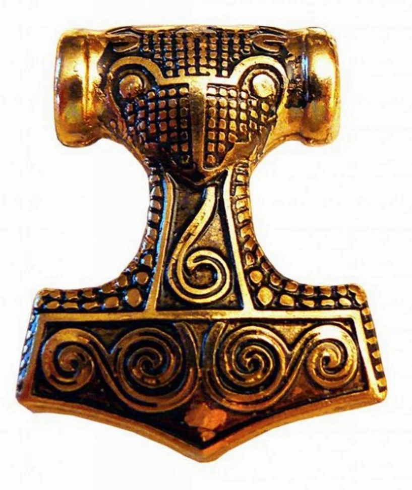 Germanenschmuck Młotek ochronny (wisiorek do łańcuszka w kolorze złotym, pozłacany 24-karatowym złotem), bursztyn, bez kamienia