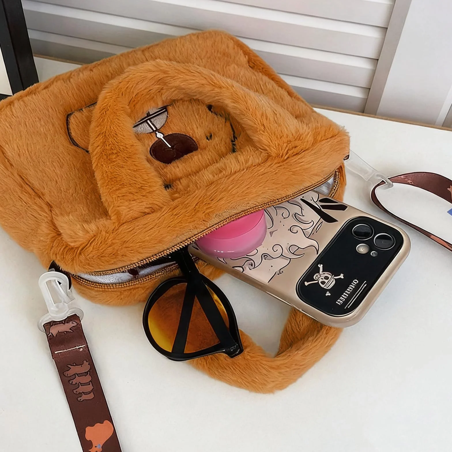Capybara Pluszowa torebka dziewczęca torba na ramię crossbody 18x16x6 cm
