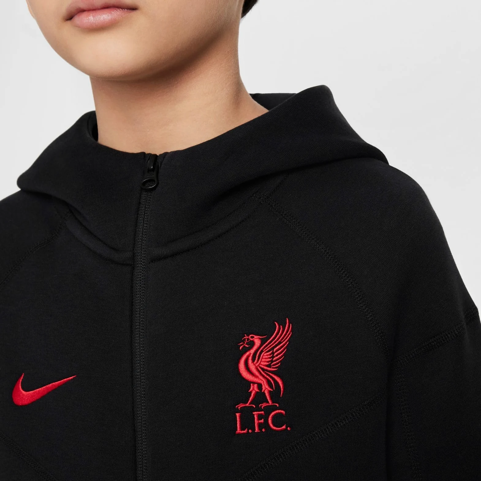 NIKE Bluza sportowa Chłopcy Liverpool Fc Jungen Sportswear Tech Flc Fz