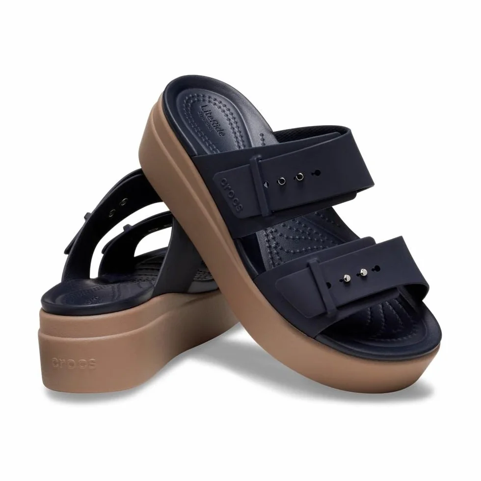 Crocs Brooklyn Buckle Low Wedge Sandał na koturnie