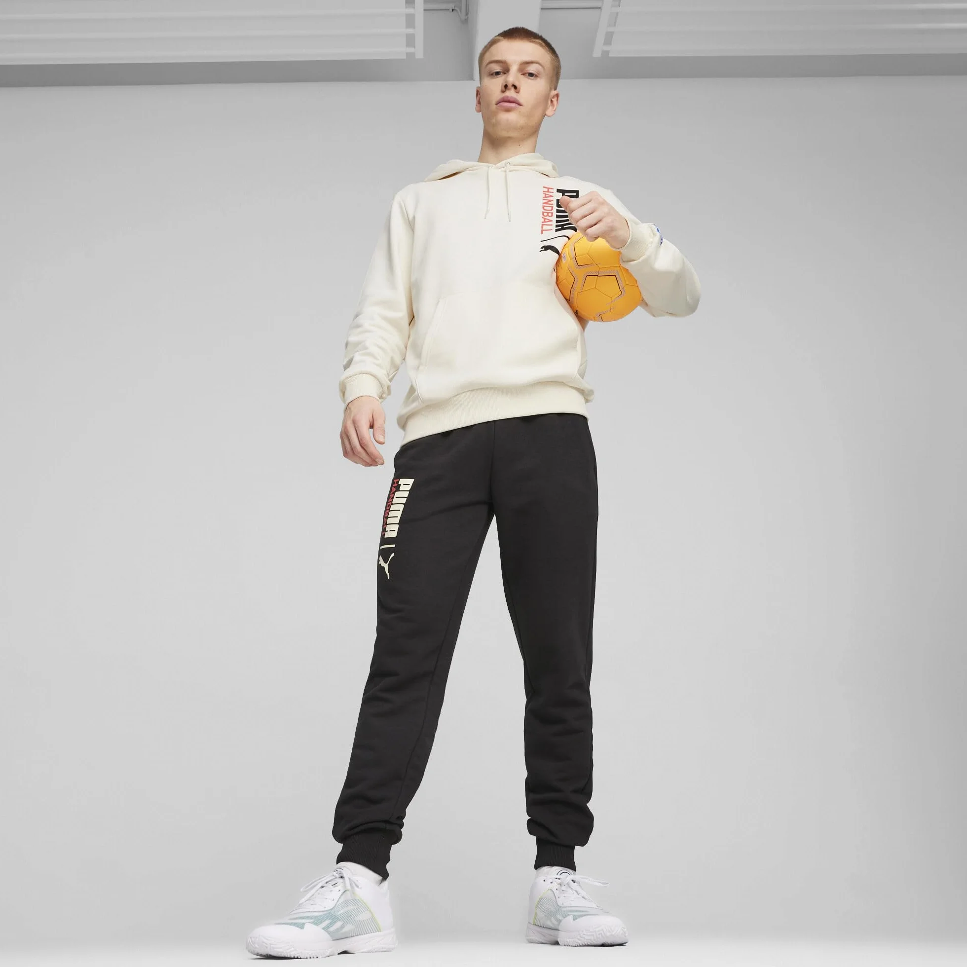 PUMA Accelerate Turbo Buty na kort halowy