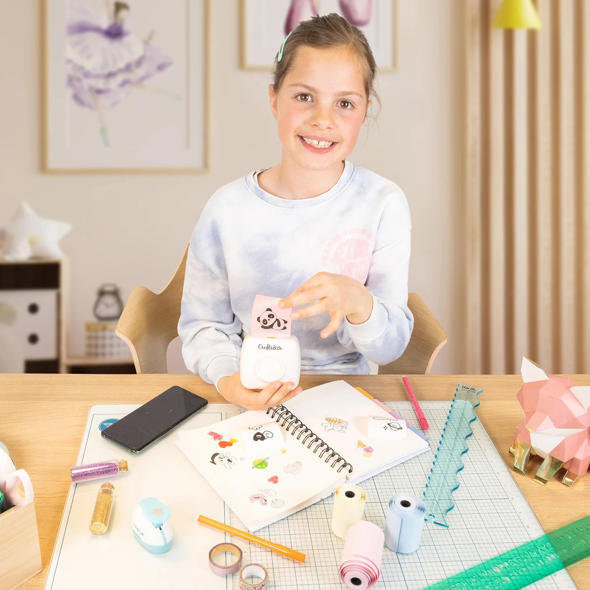 Crafts&Co Przenośna mini drukarka termiczna do smartfonów | Natychmiastowa mini drukarka Bluetooth, drukowanie naklejek, zdjęć, etykiet, zawiera 3 rolki papieru + aplikacja