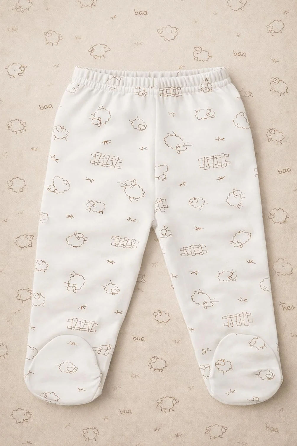 Blue Eyes Zestaw prezentowy dla noworodków – 6-częściowy komplet pierwszego wyposażenia z 100% naturalnej bawełny, certyfikat Oeko-Tex, miękki zestaw unisex dla niemowląt 0–4 miesiące (Jagnięce)