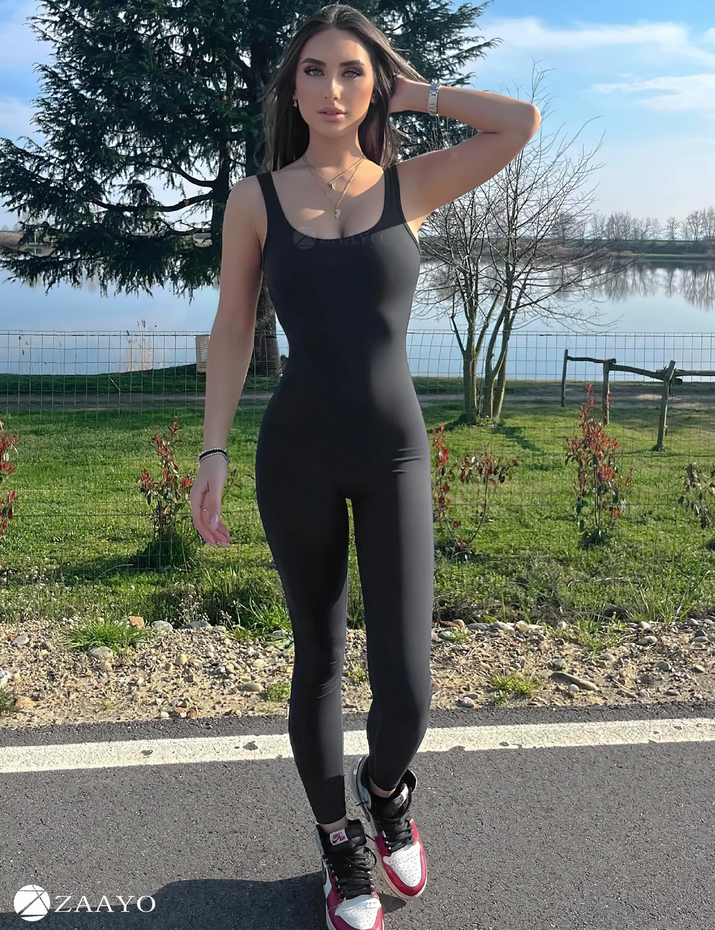 ZAAYO Damski Flared Jumpsuit Tight Scrunch Butt Overalls długi kombinezon bez rękawów, sportowy kombinezon z odkrytymi plecami, do jogi, jednoczęściowy, rozciągliwy kombinezon na całe ciało, elegancki