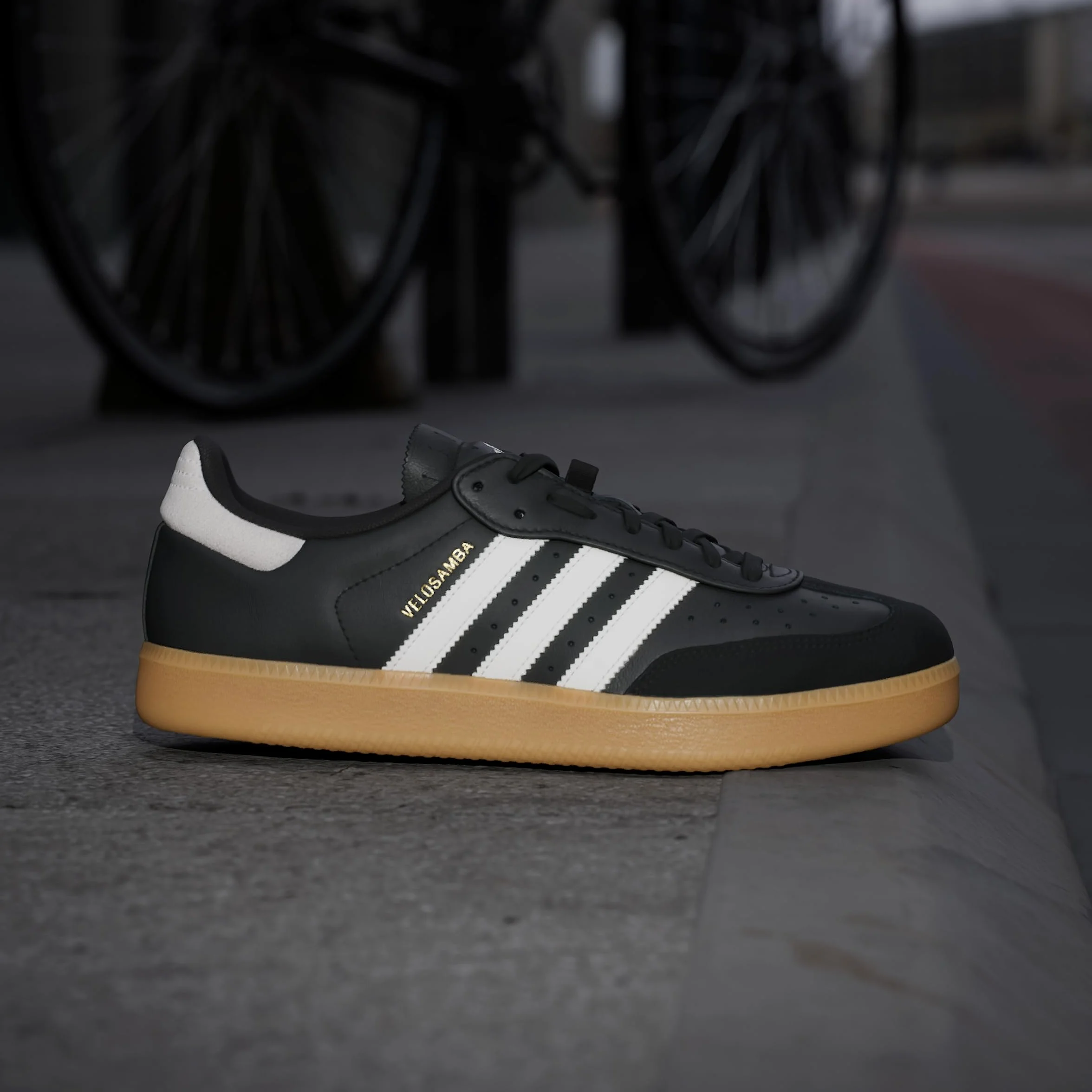 adidas Buty skórzane Velosamba