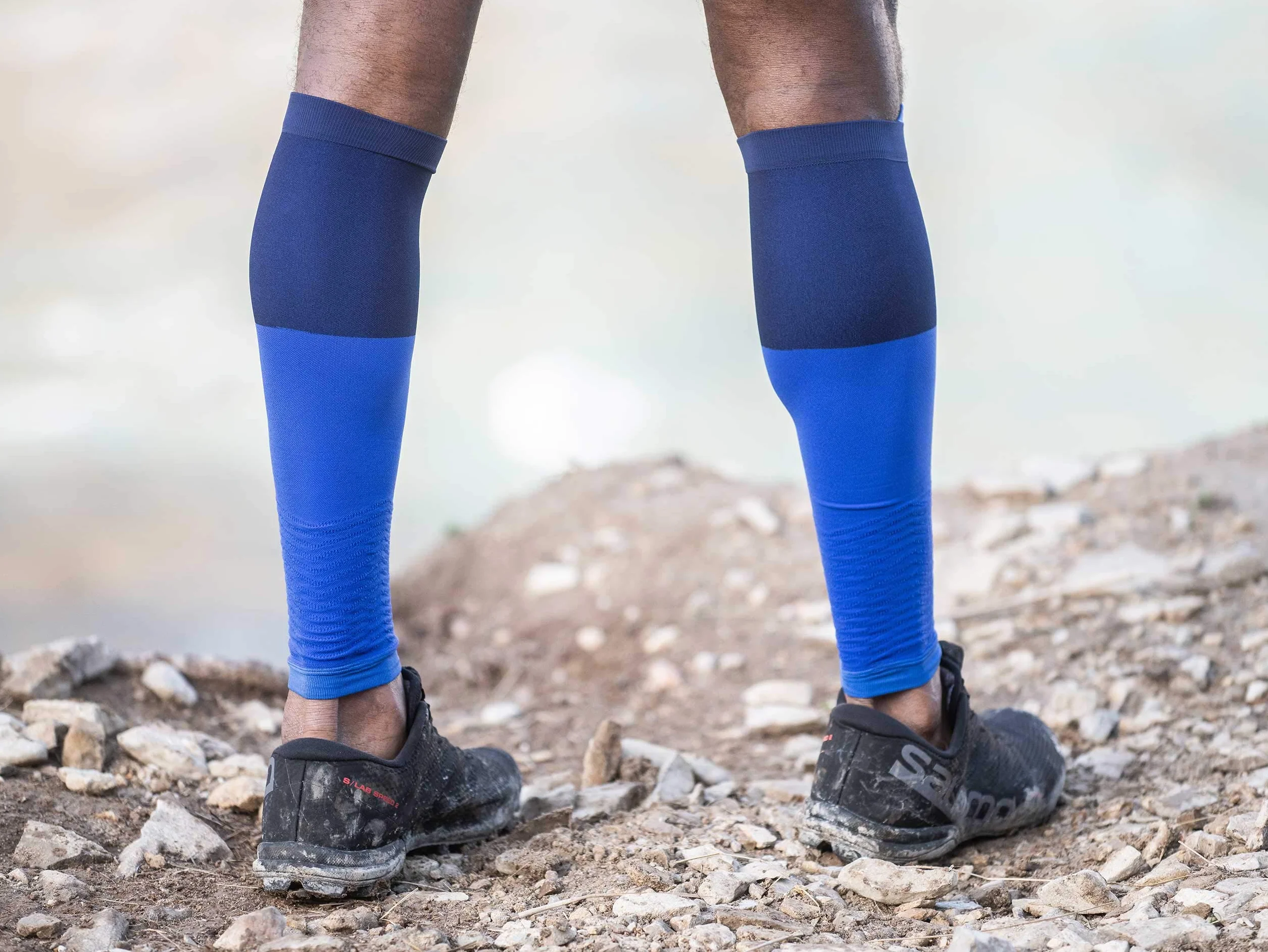 COMPRESSPORT R2v2 mufa na łydki, unisex, SU0002B, niebieska, T3
