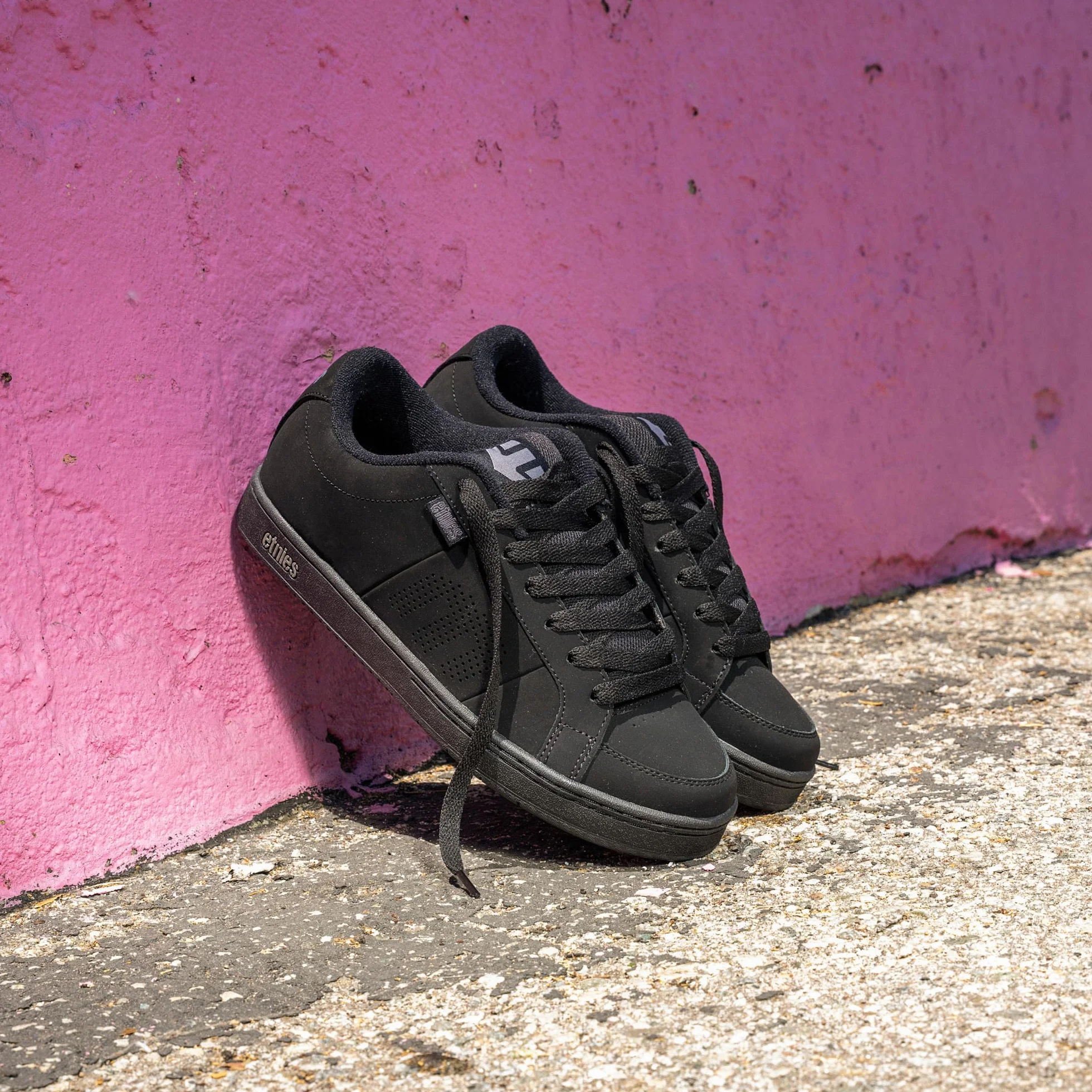 Etnies Kingpin Męskie buty deskorolkowe, klasyczne, bufiaste, trwałe, wygodne obuwie z wyciętą wkładką EVA