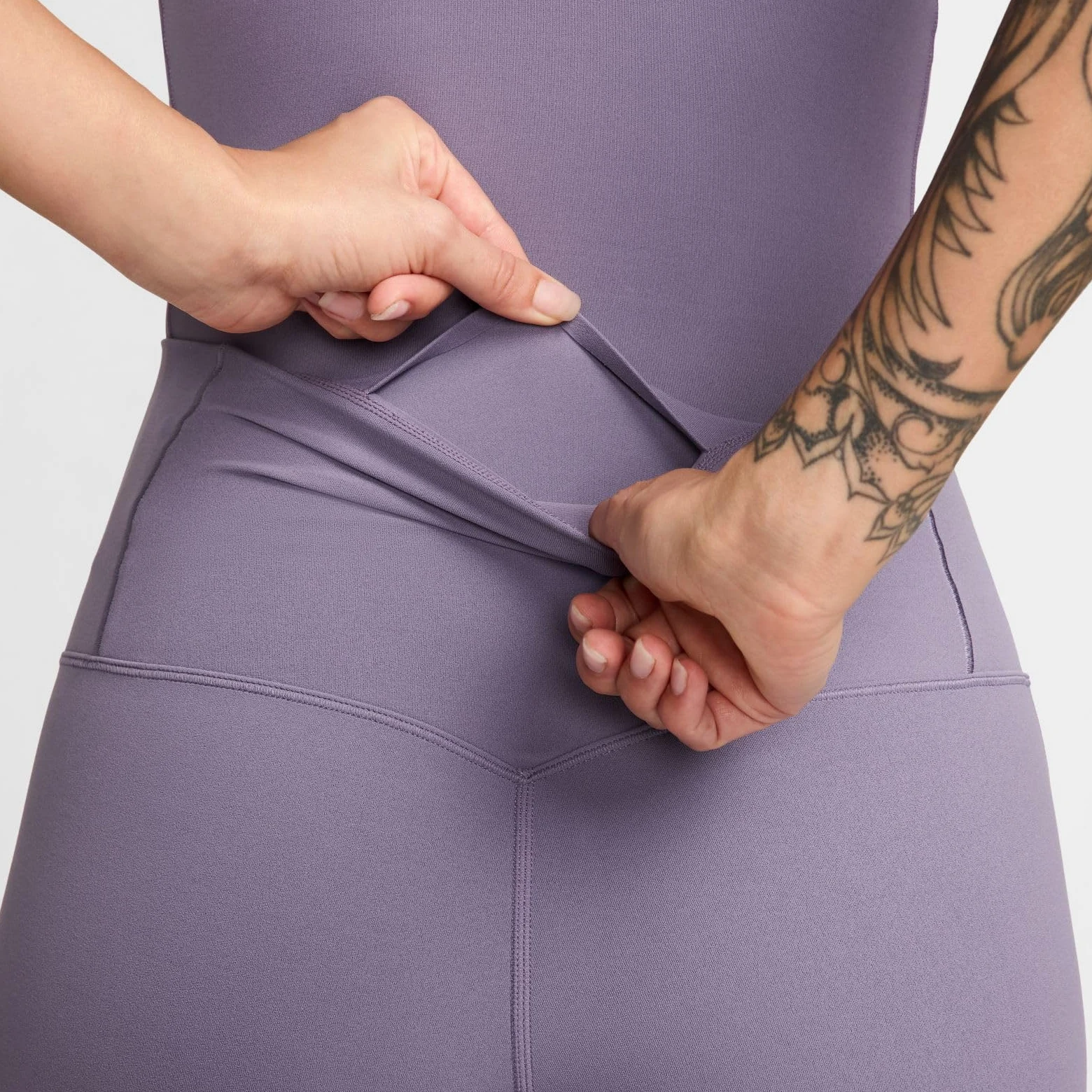 NIKE Damen Dri-fit Zenvy Hr Flare - Leginsy Kobiety