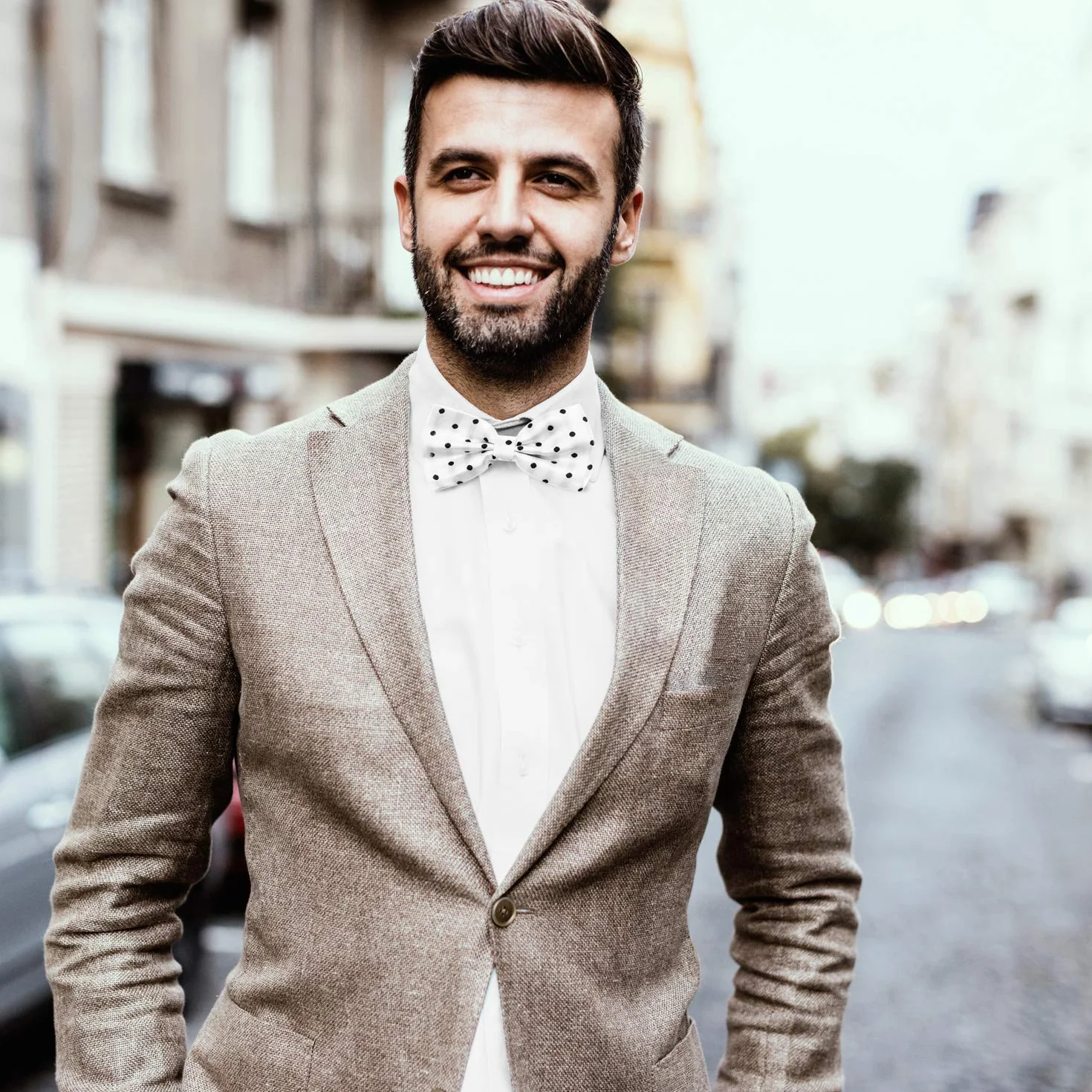 DonDon Elegancka mucha w kropki zapinana na haczyk regulowana