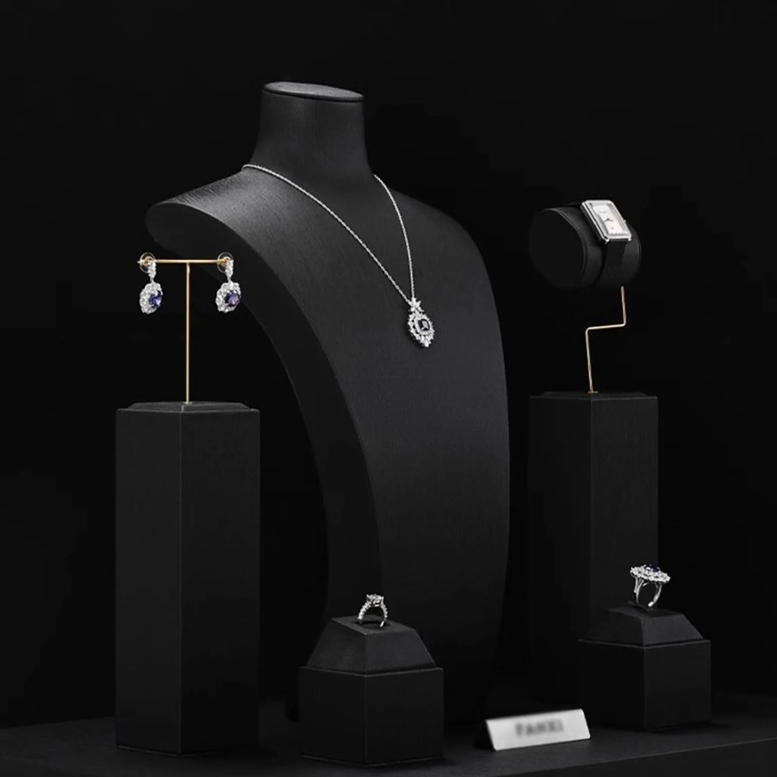 stojak na biżuterię Czarny naszyjnik biust manekin sztuczna skóra łańcuszek z wisiorem biżuteria patera stojak wyświetlacz biżuterii do sprzedaży