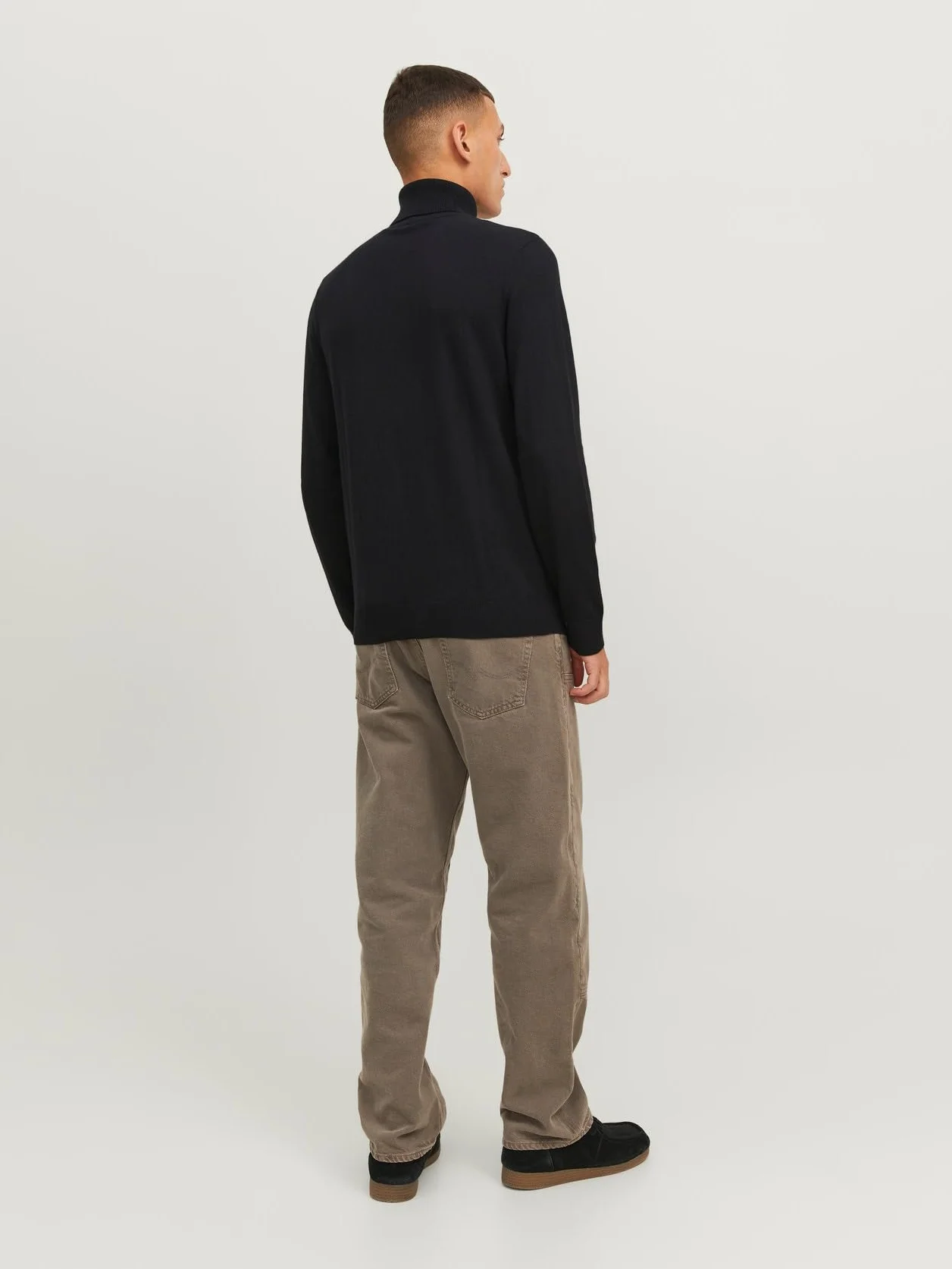 Mêski sweter o kopertowym dekolcie JJEEMIL JACK & JONES W±ski golf z jedwabiem Klasyczny sweter JJEEMIL D³ugi rêkaw