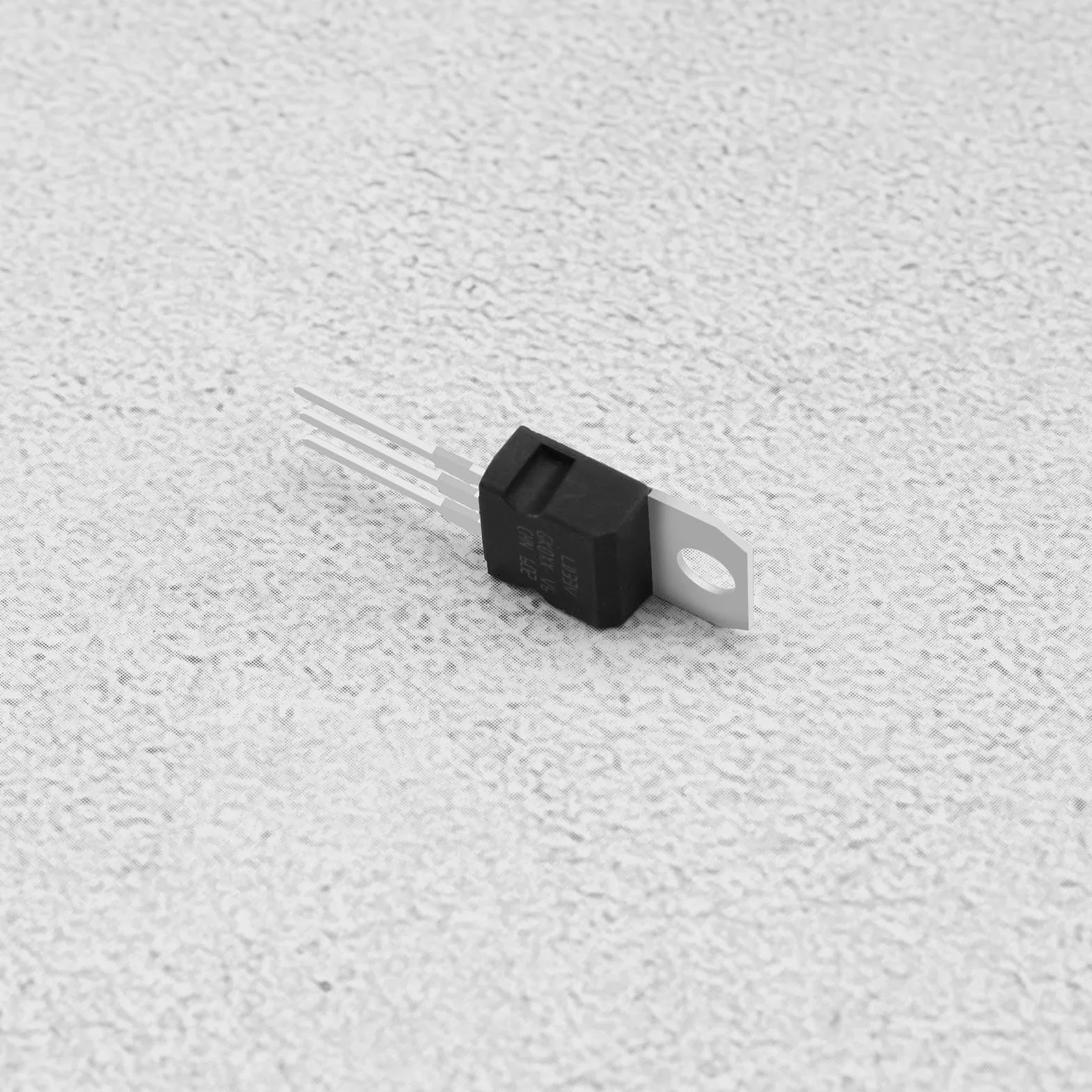 Create idea 5 szt. LD1117V33 liniowy regulator napięcia niskiego zanikania tranzystor 3-pinowe precyzyjne regulatory napięcia LDO TO-220 3,3 V / 950 mA