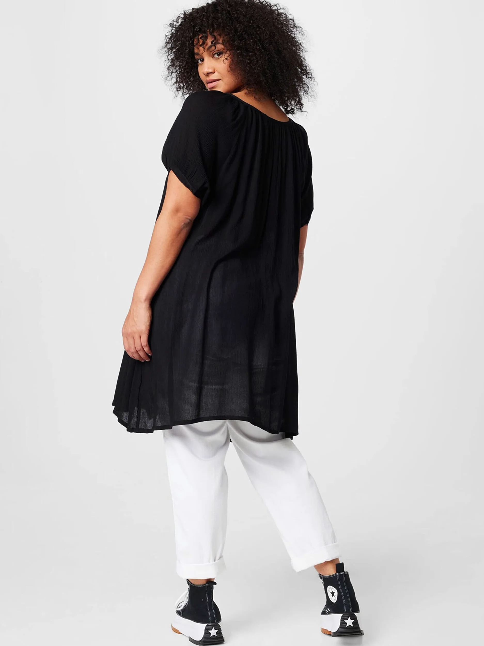 Kaffe Curve Plus Size damskie Tunic krótkie rękawy z okrągłym dekoltem zrelaksowany krój, Głęboka czerń, 50/du?y rozmiar