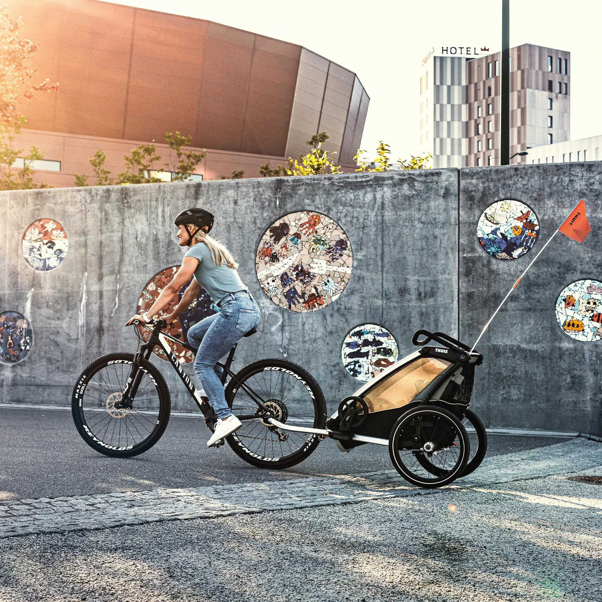 Przyczepka rowerowa THULE Chariot Lite Single kolor Agave