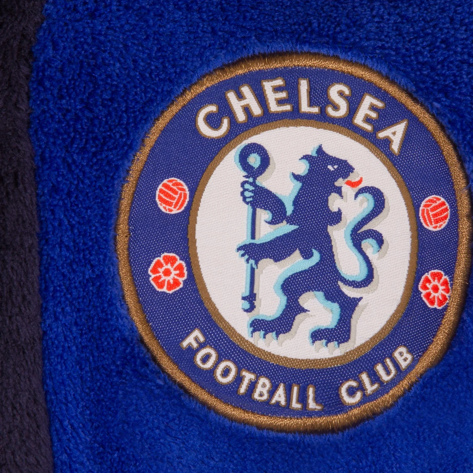 Chelsea F.C. Szlafrok chłopięcy z kapturem polarowy oficjalne gadżety piłkarskie