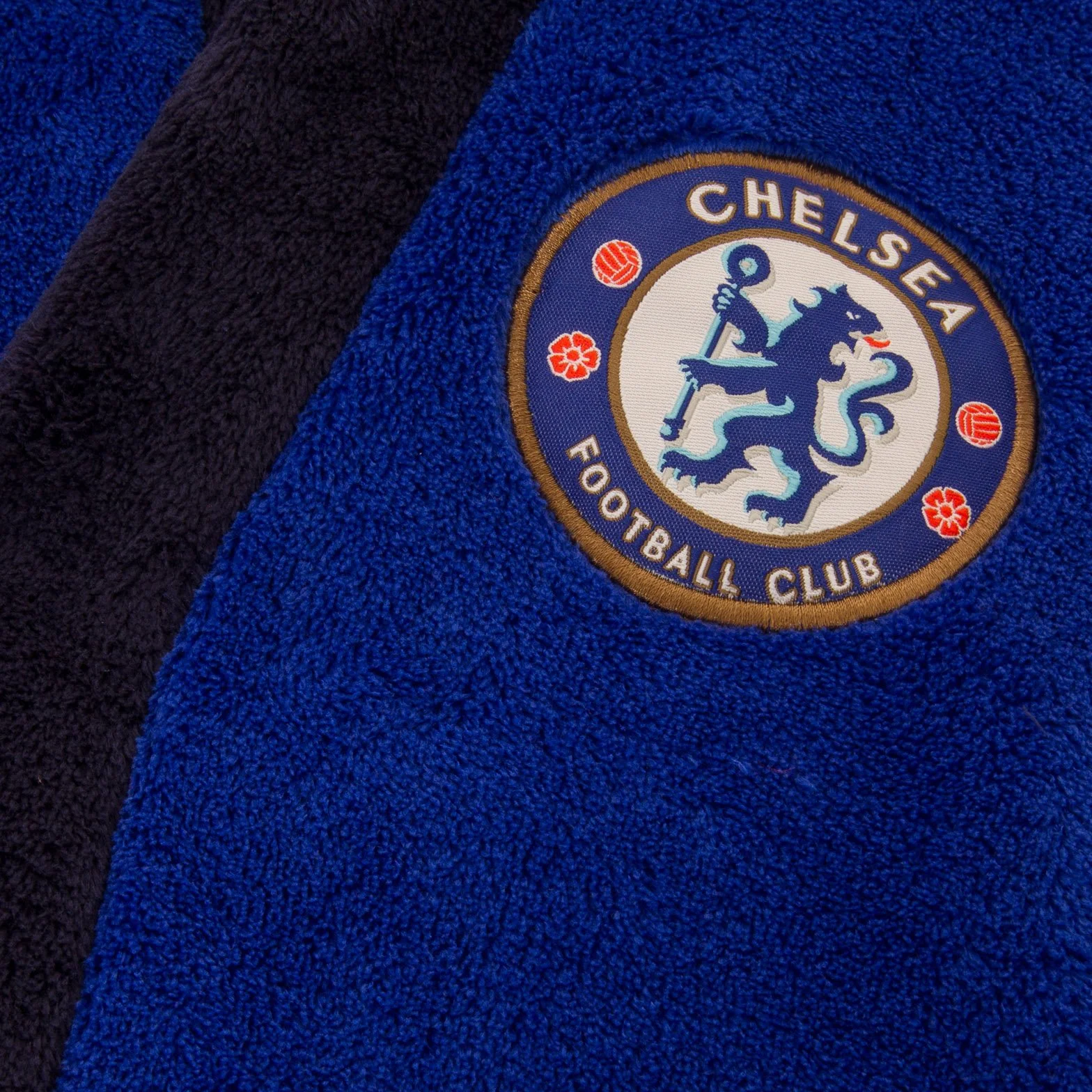 Chelsea F.C. Szlafrok chłopięcy z kapturem polarowy oficjalne gadżety piłkarskie